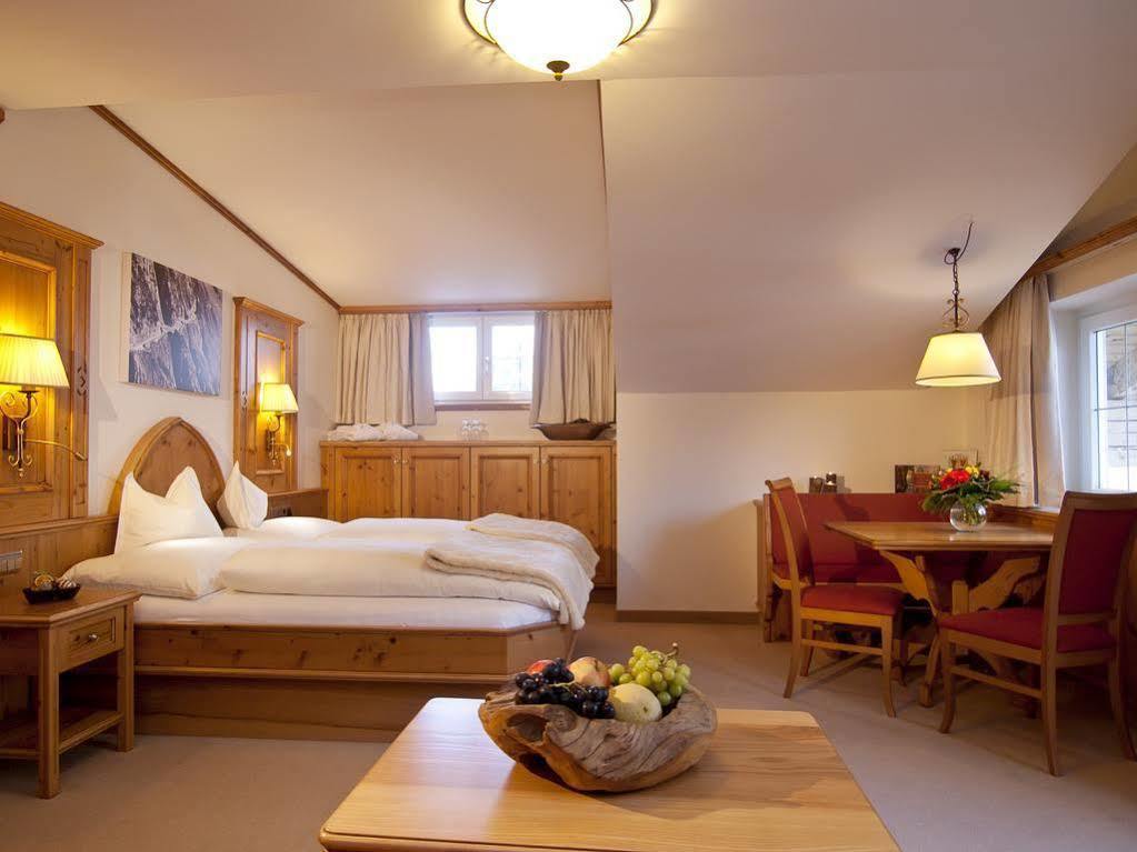 Anthony'S Alpin Hotel Garni Lech Extérieur photo